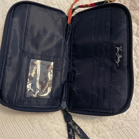 Vera Bradley wallet - Picture 2 of 2